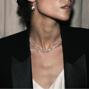 Shiny luxury silver necklace